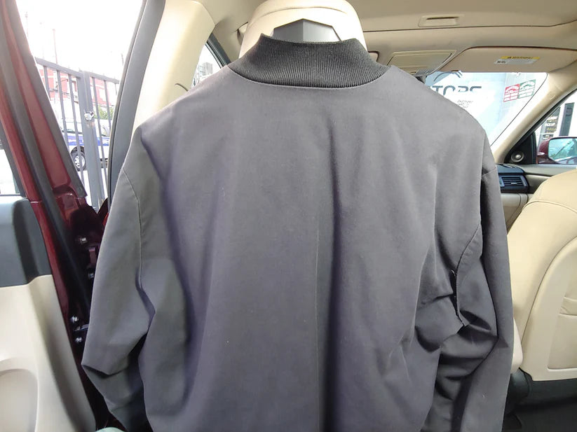 🕴️ Porte-Manteau Voiture Premium – Élégance Instantanée au Quotidien